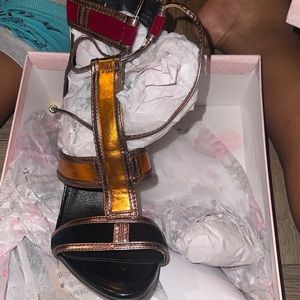 Metallic high heel shoes, brand new, never worn